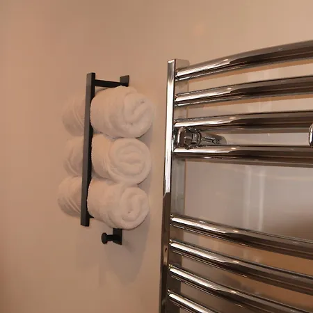 The Bijou - Stylish Centre Space - Fully Furnished - 24-7 Secure Access & Free Wifi Apartment Birmingham