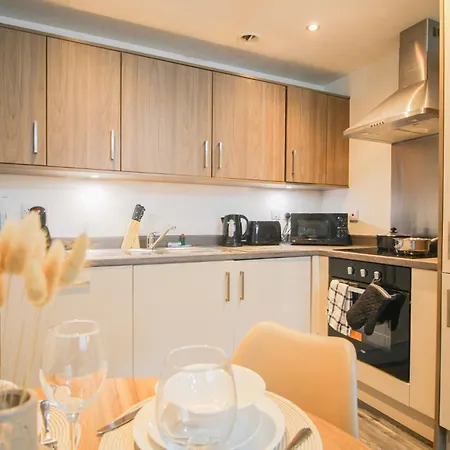 Apartment The Bijou - Stylish Centre Space - Fully Furnished - 24-7 Secure Access & Free Wifi