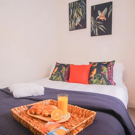 The Bijou - Stylish Centre Space - Fully Furnished - 24-7 Secure Access & Free Wifi Apartment Birmingham